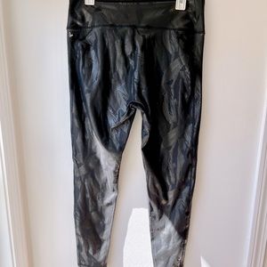 Fabletics x Demi Lovato Leggings